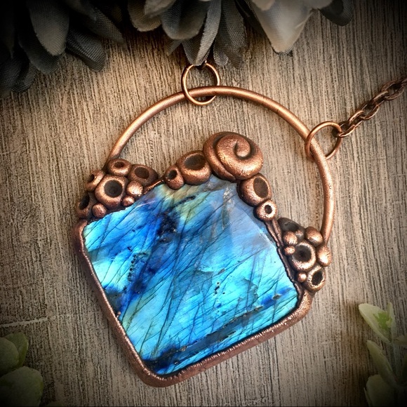 Labradorite copper electro form pendant necklace - Picture 5 of 7